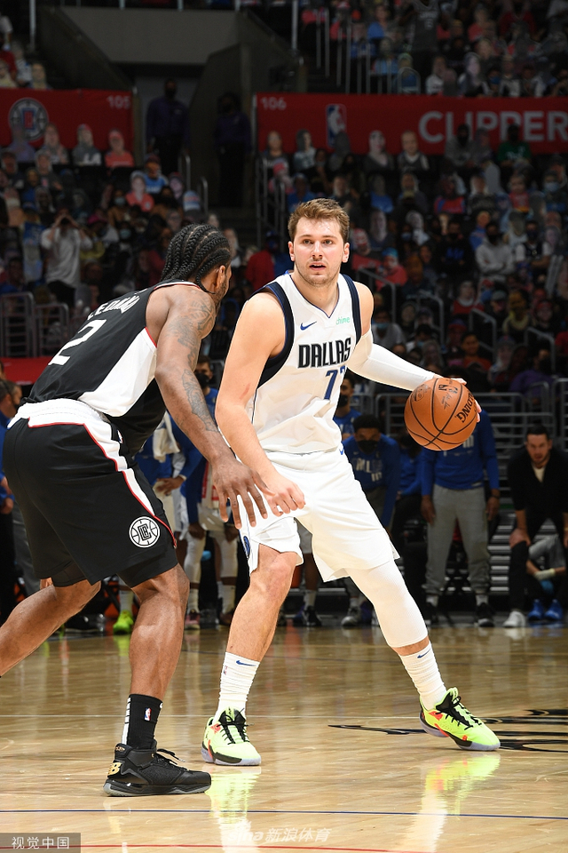 己的进攻策 己的进攻策