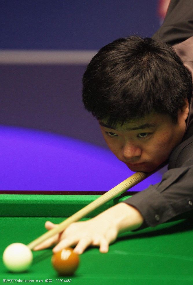 惜败瑞士队 中国队进入女子冰壶世锦赛铜牌赛央视新闻客户端.