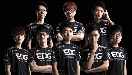 ESPN预测西部各队战绩：火箭54胜西部第二，勇士、独行侠附