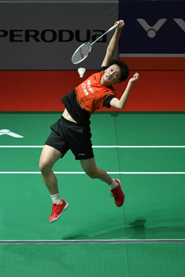 尤其在与年 尤其在与年