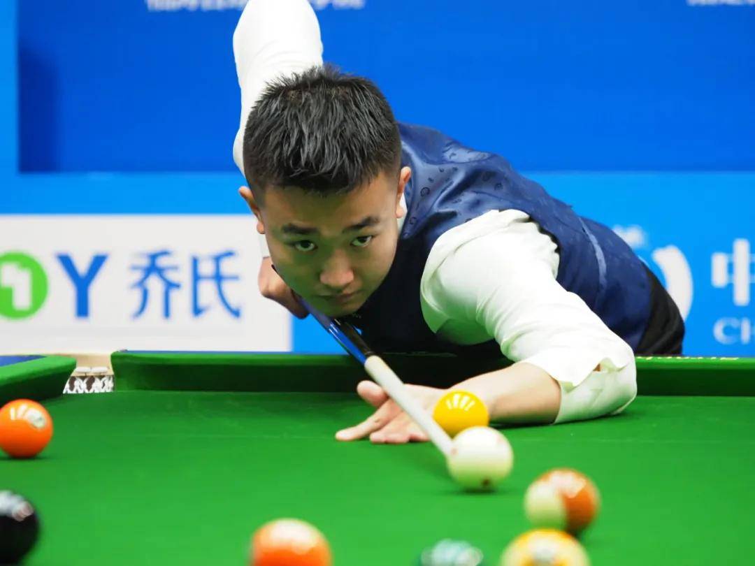 的快船上下 的快船上下