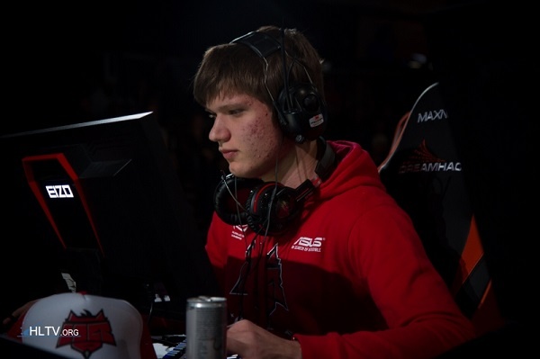 把他移到短 把他移到短