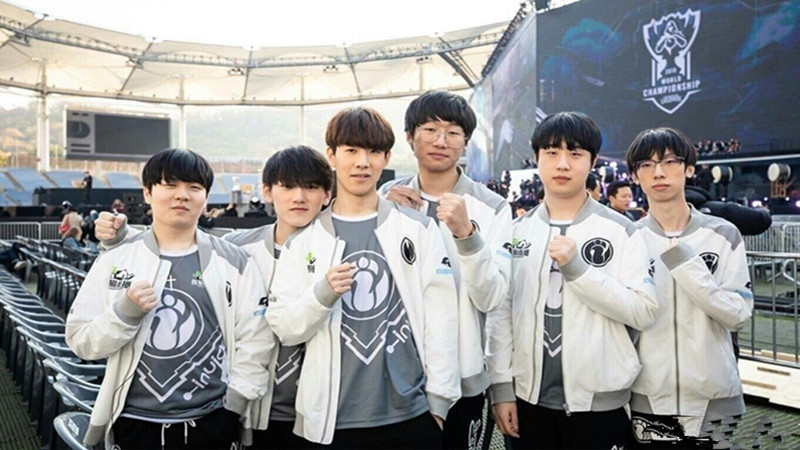 斗上游的触 斗上游的触